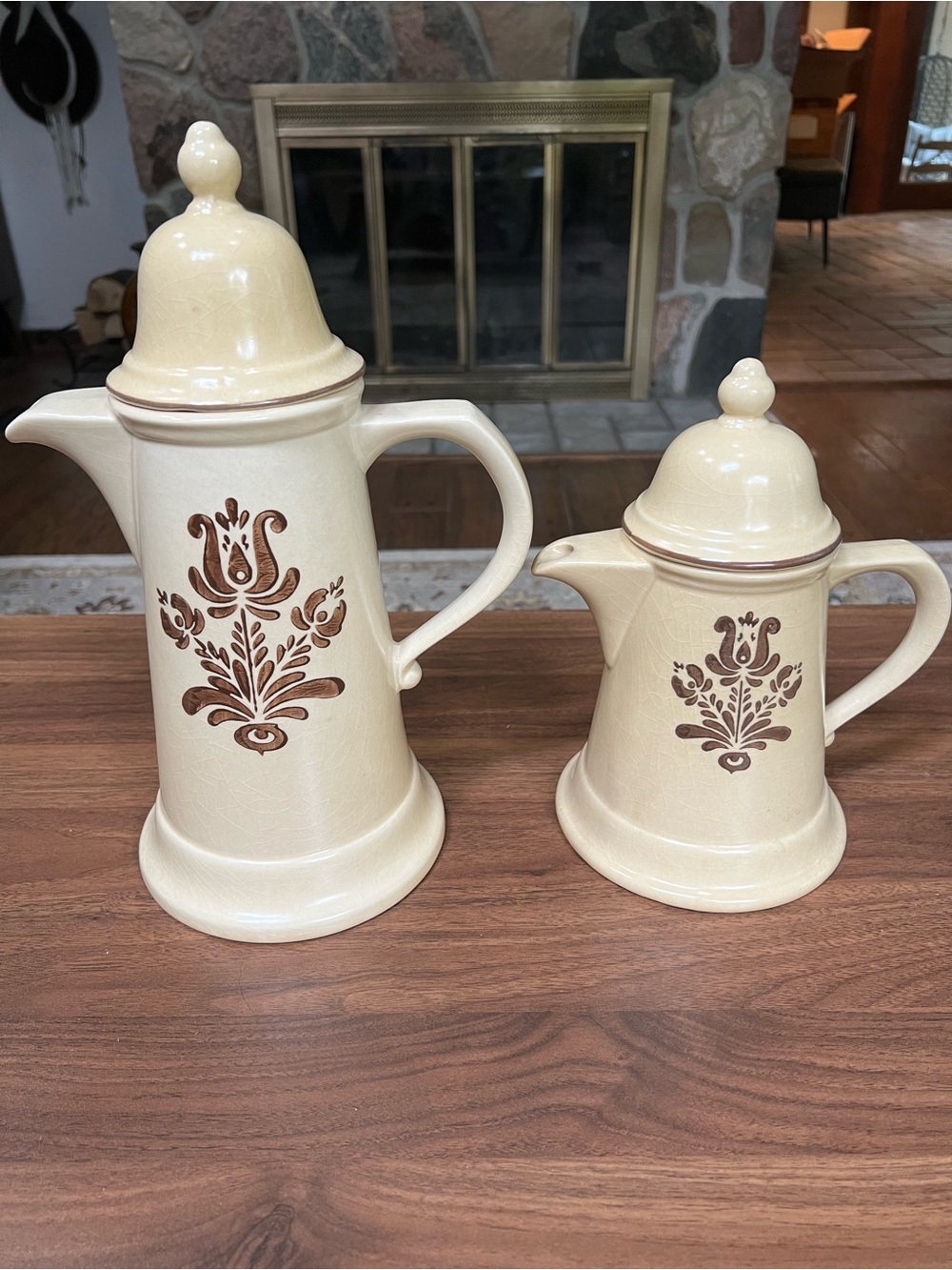 Vintage Pfaltzgraff Village stoneware coffee and tea pots with lids
